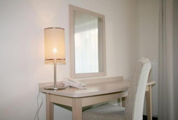Via Appia Hotel Raszyn Bagian luar foto